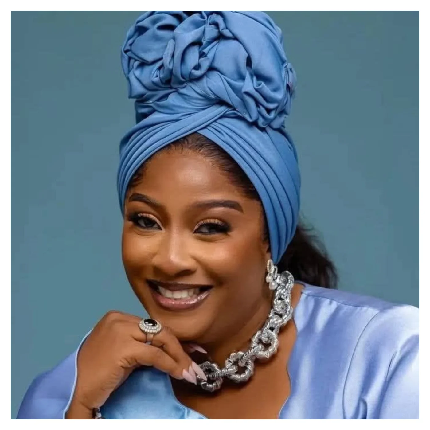 Actress Tope Osoba buried amid tears [VIDEO]