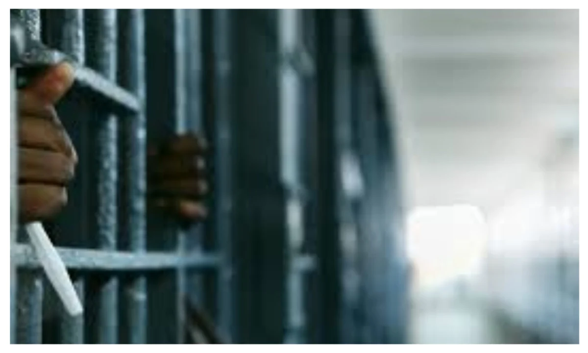 Five bags 39 years in jail after Police bust £1.65m UK-Vietnam smuggling ring