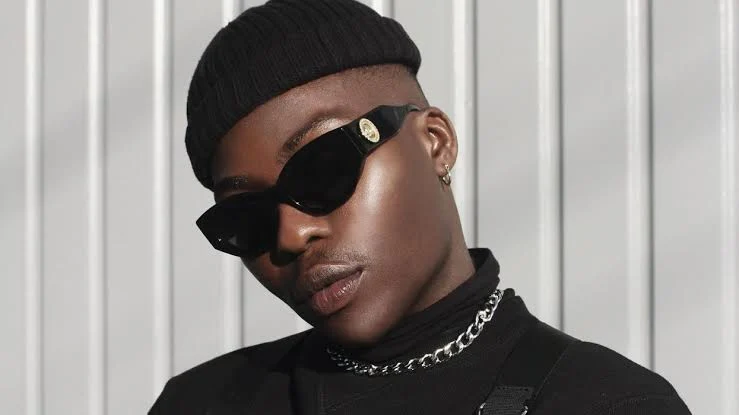 Lady alleges Reekado Banks’ management failed to honour promise