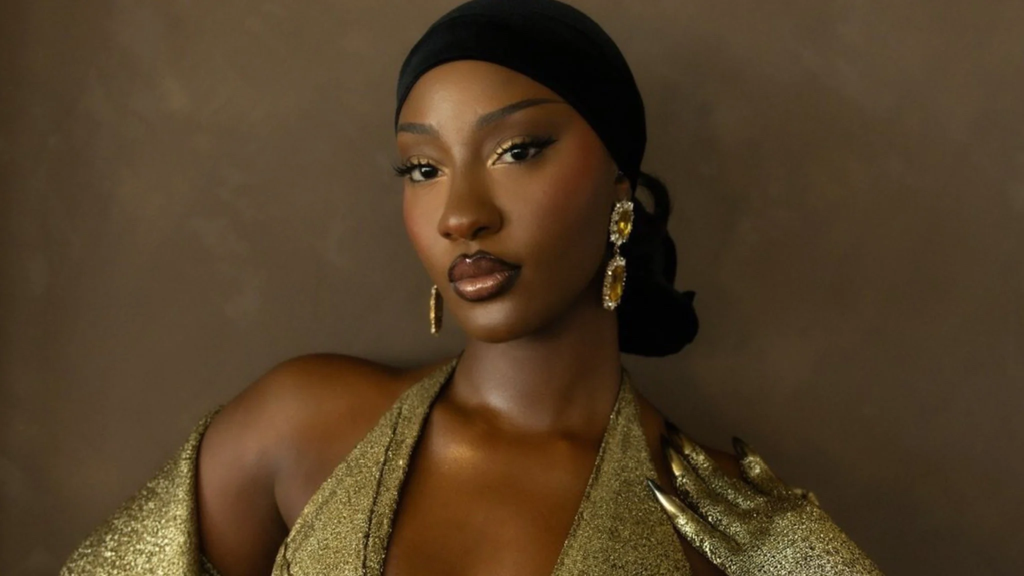 I didn’t want to be in the spotlight – Tems